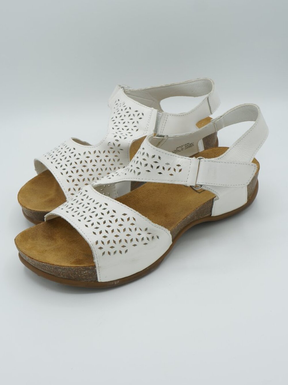 Propét White Leather Laser Cut Comfort Wedge Sandals Women's Size 7 XX (4E)